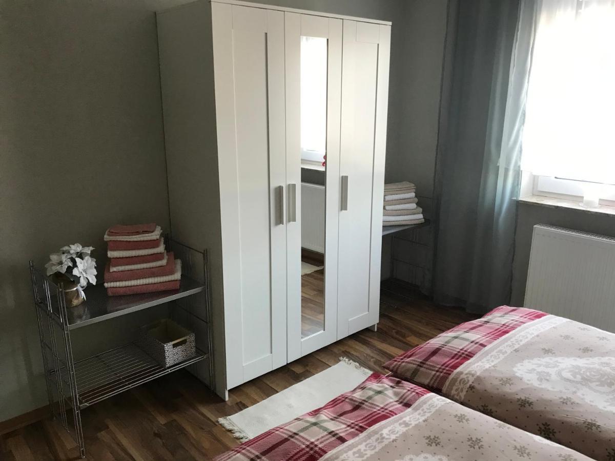 Ferienwohnung Von Paris Petersberg  Extérieur photo