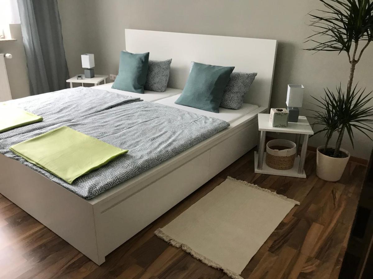 Ferienwohnung Von Paris Petersberg  Extérieur photo